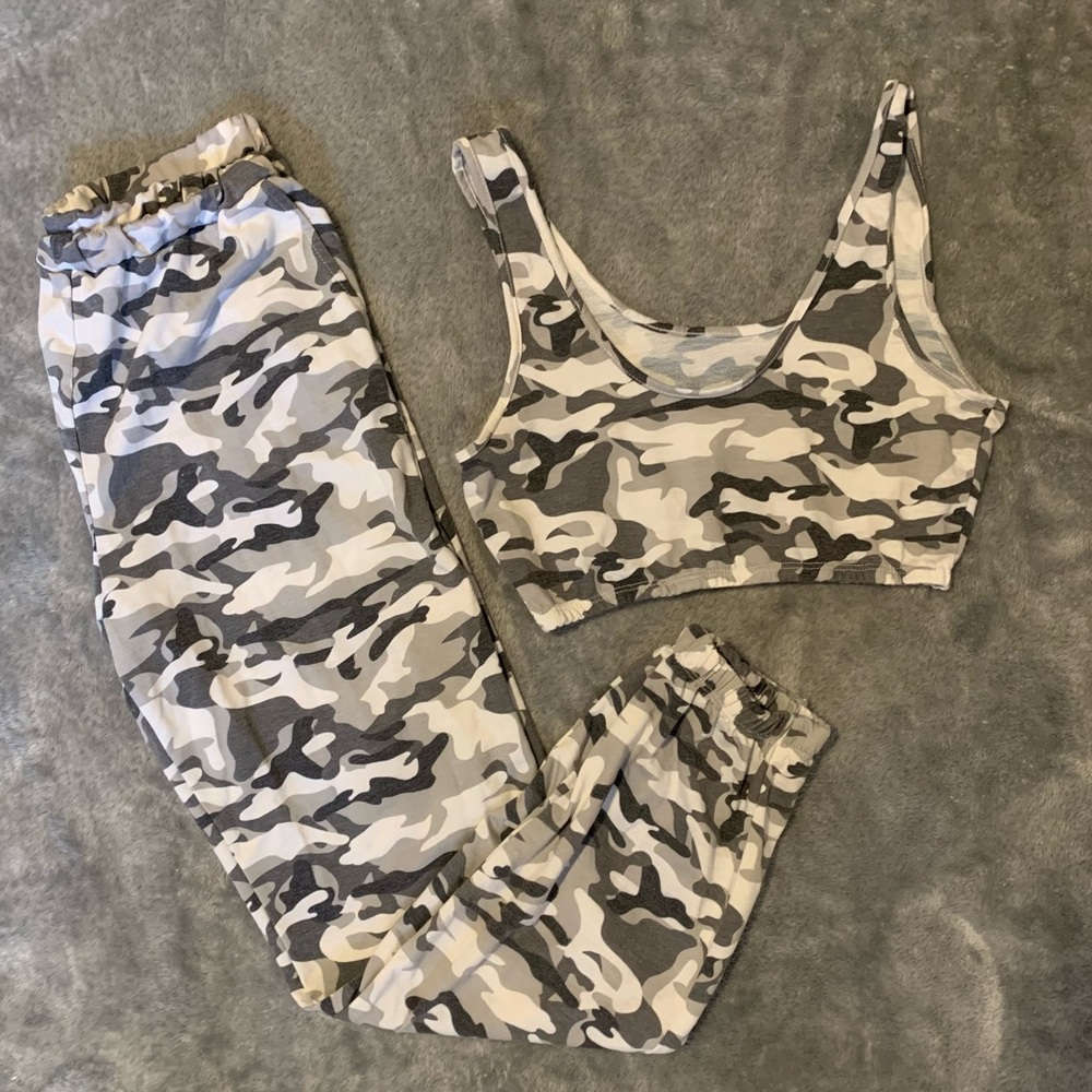 Fashion Nova Camo Jogger Set
